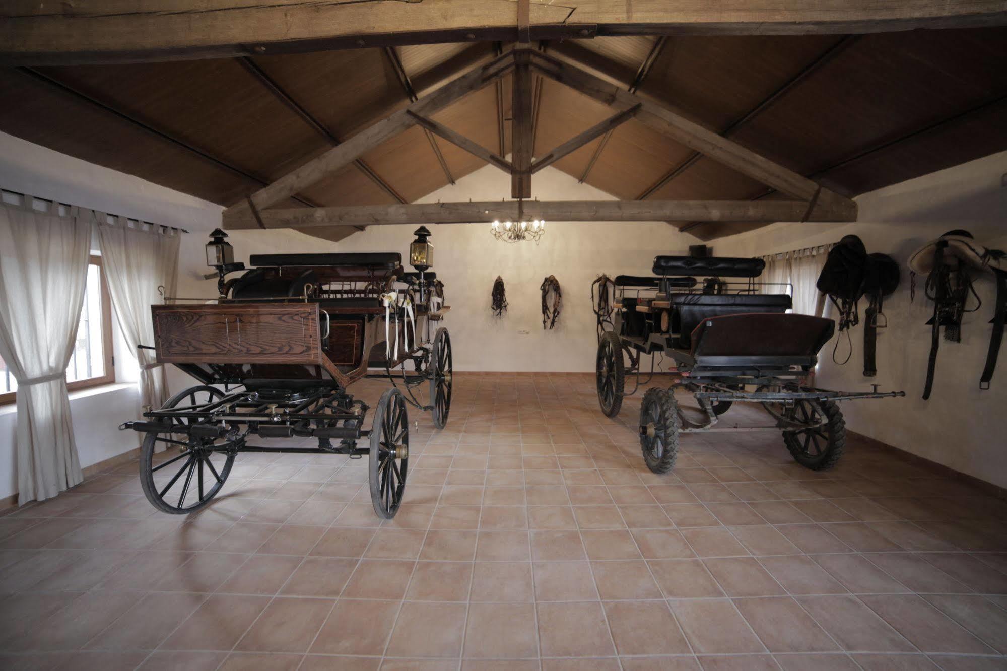 Hotel La Giralda Burguillos Del Cerro Ngoại thất bức ảnh